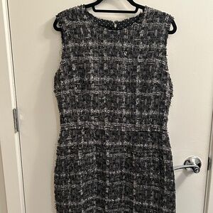 Dolce & Gabbana Sleeveless Sheath – Black/White, Classic Workwear Chic Size 12